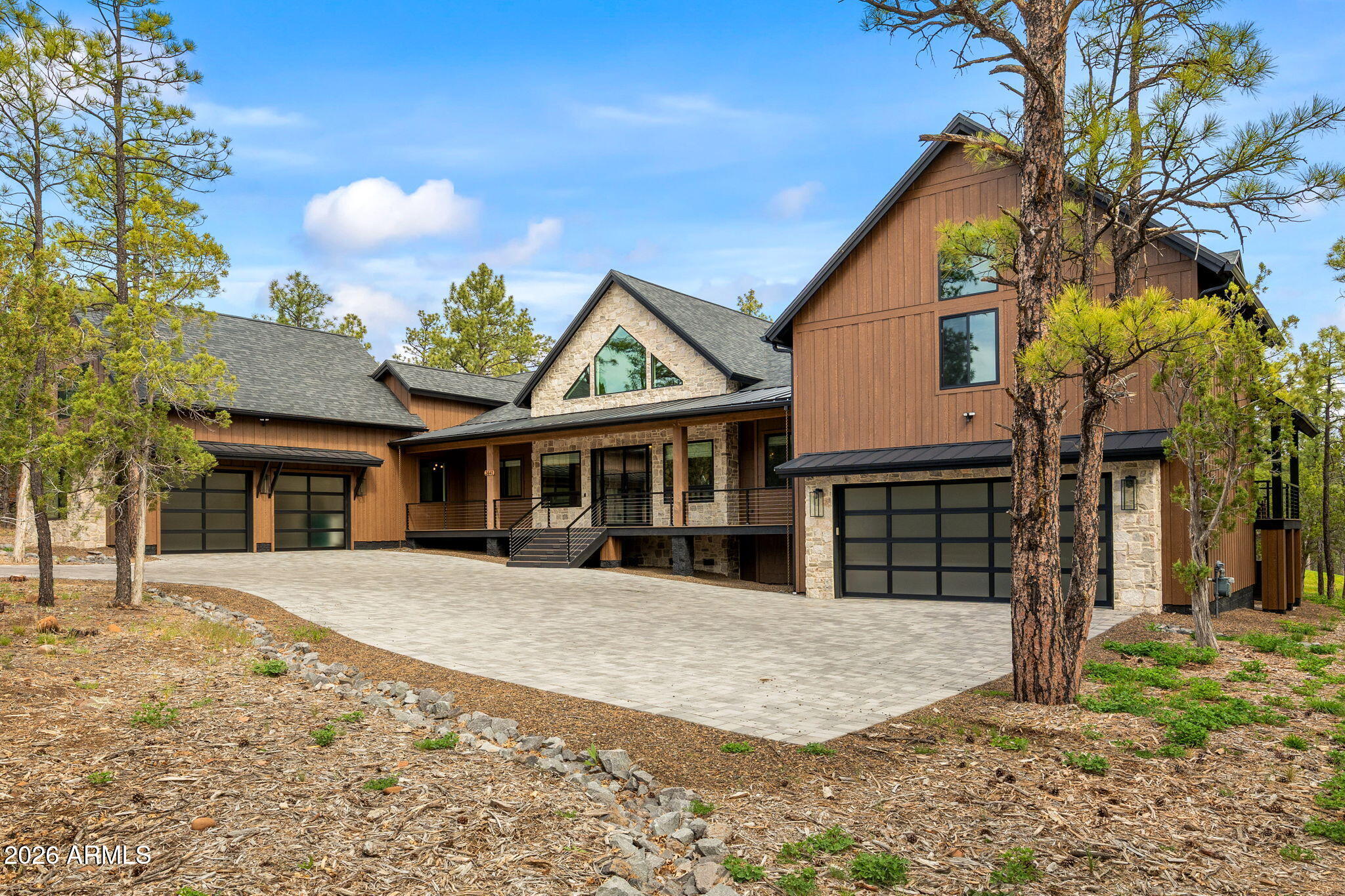 2441 South Monkshood Road Show Low, AZ 85901 - Photo 82 of 90 a view of a house with a yard