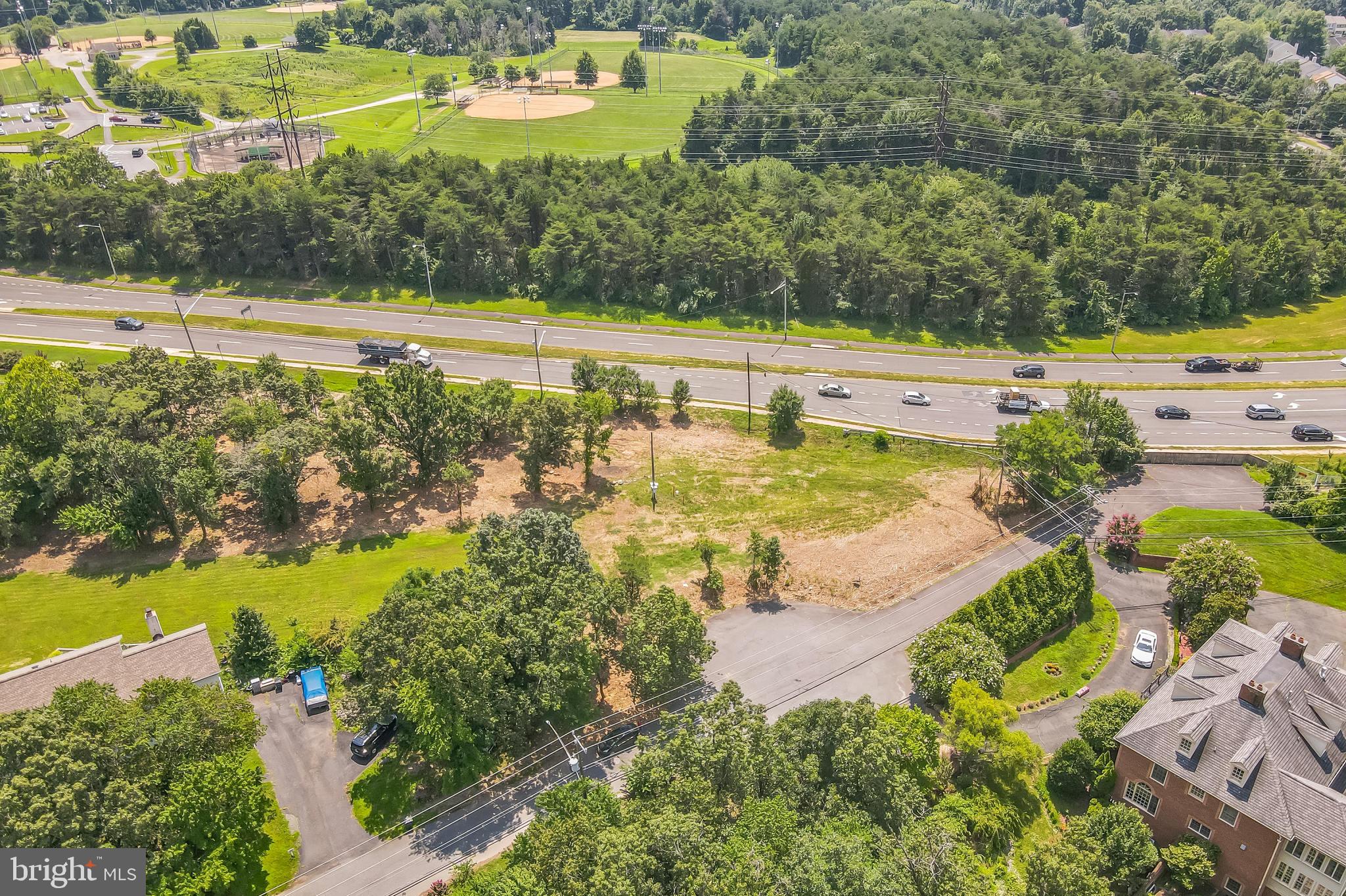 13342 Braddock Road Clifton, VA 20124 - Photo 15 of 32 Gallery Image 15