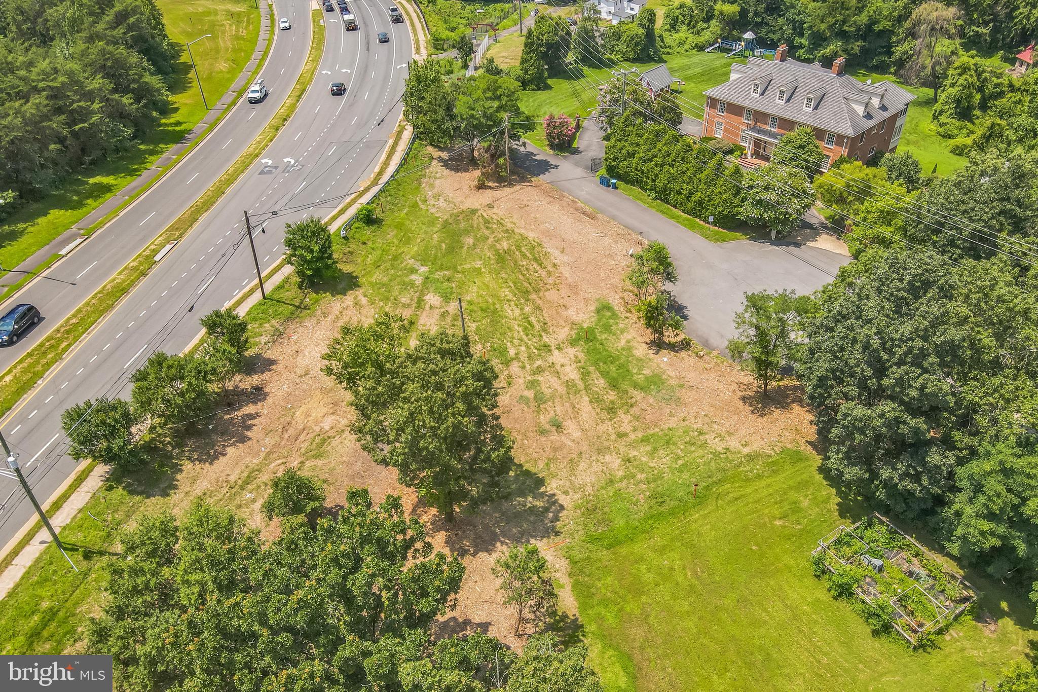 13342 Braddock Road Clifton, VA 20124 - Photo 9 of 32 Gallery Image 9