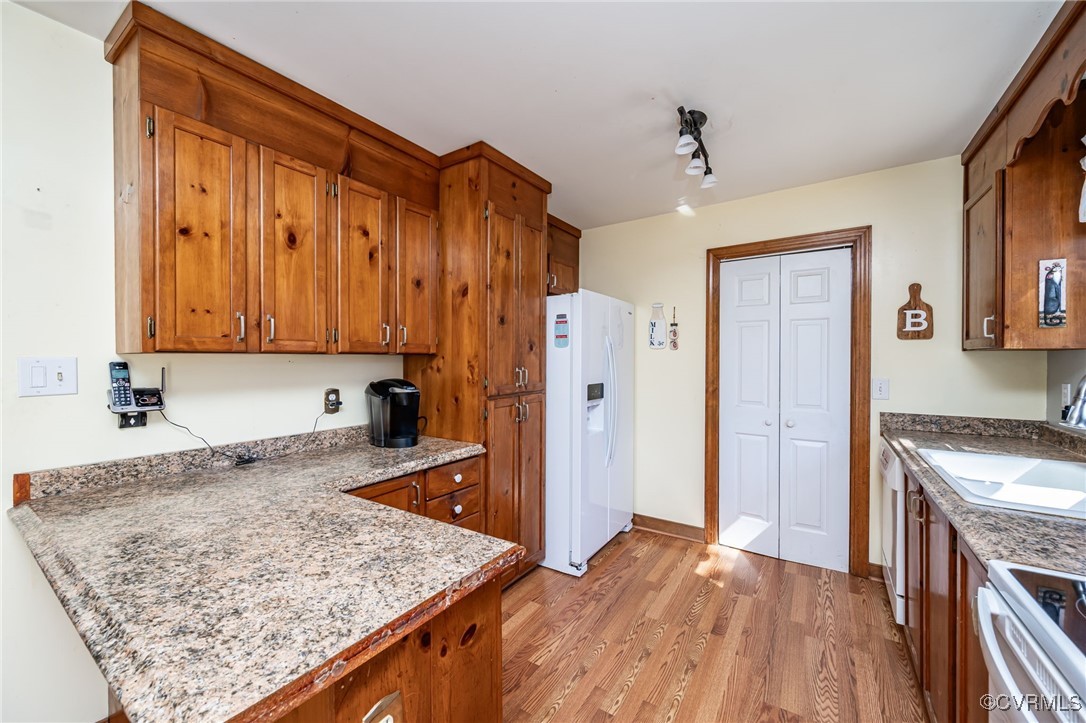 10907 Crofton Road Chester, VA 23831 - Photo 11 of 28