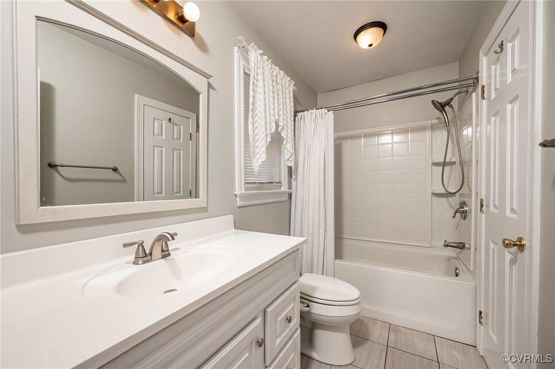 10907 Crofton Road Chester, VA 23831 - Photo 17 of 28