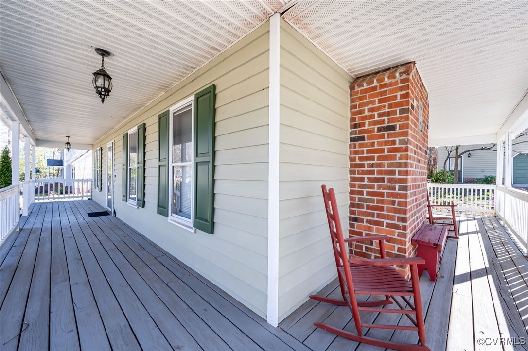 10907 Crofton Road Chester, VA 23831 - Photo 5 of 28