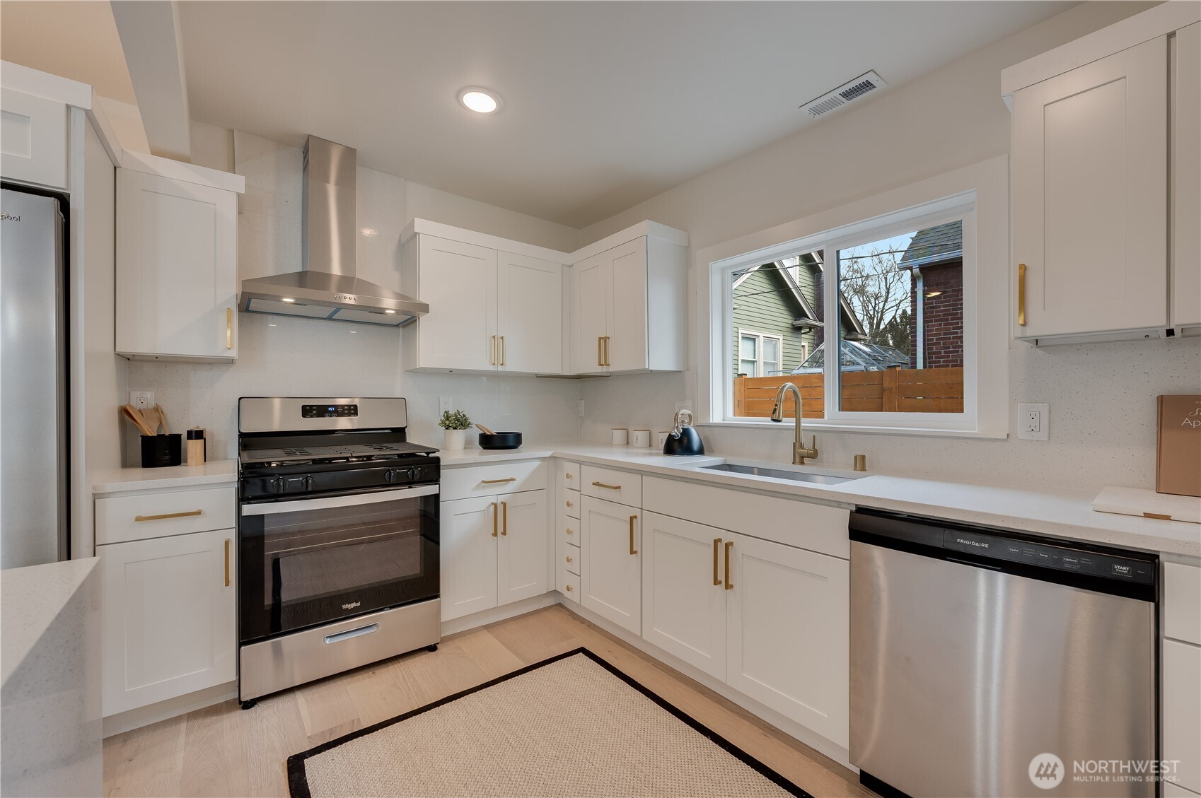 4510 Southwest Juneau Street Seattle, WA 98136 - Photo 17 of 33 Gallery Image 17