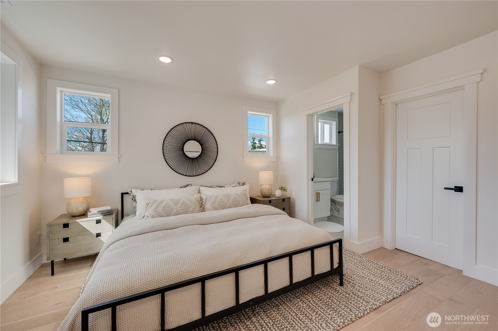 4510 Southwest Juneau Street Seattle, WA 98136 - Photo 9 of 33 Gallery Image 9