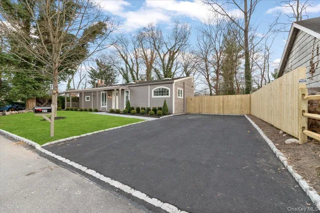 $1,095,000 | 27 Valley Avenue, Locust Valley, NY 11560