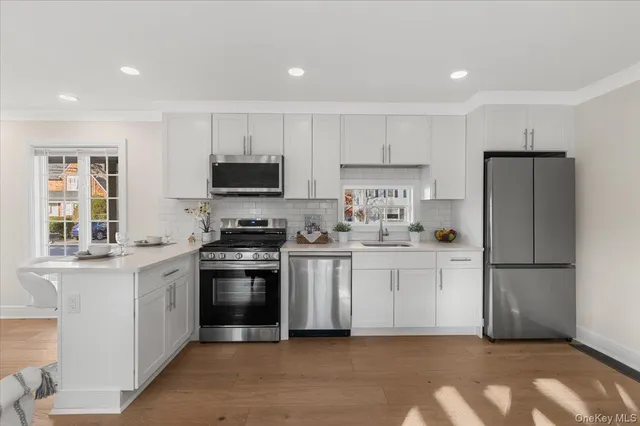 $1,095,000 | 27 Valley Avenue, Locust Valley, NY 11560