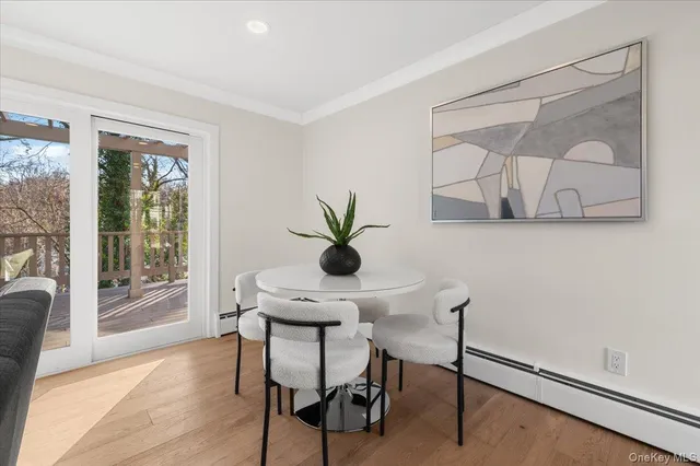 $1,095,000 | 27 Valley Avenue, Locust Valley, NY 11560