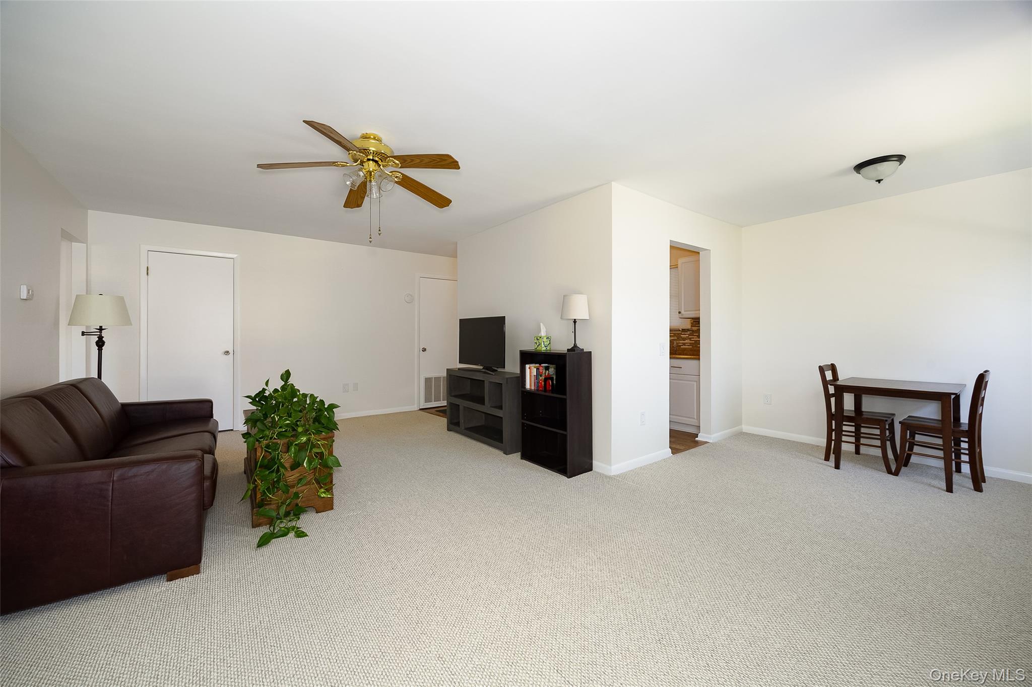 302 Commons Way, Unit G Fishkill, NY 12524 - Photo 6 of 19