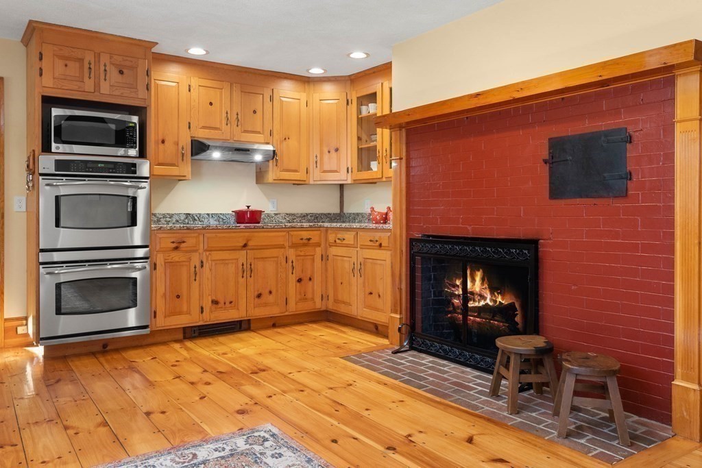 282 Ipswich Road Boxford, MA 01921 - Photo 12 of 40