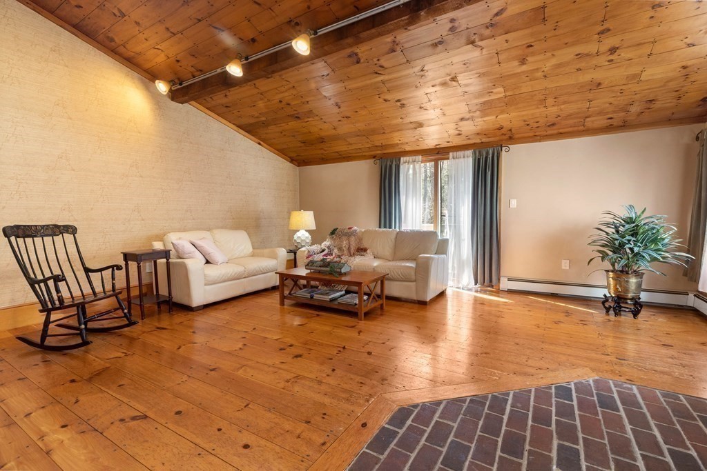 282 Ipswich Road Boxford, MA 01921 - Photo 13 of 40