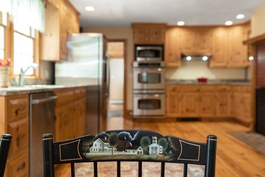 282 Ipswich Road Boxford, MA 01921 - Photo 8 of 40