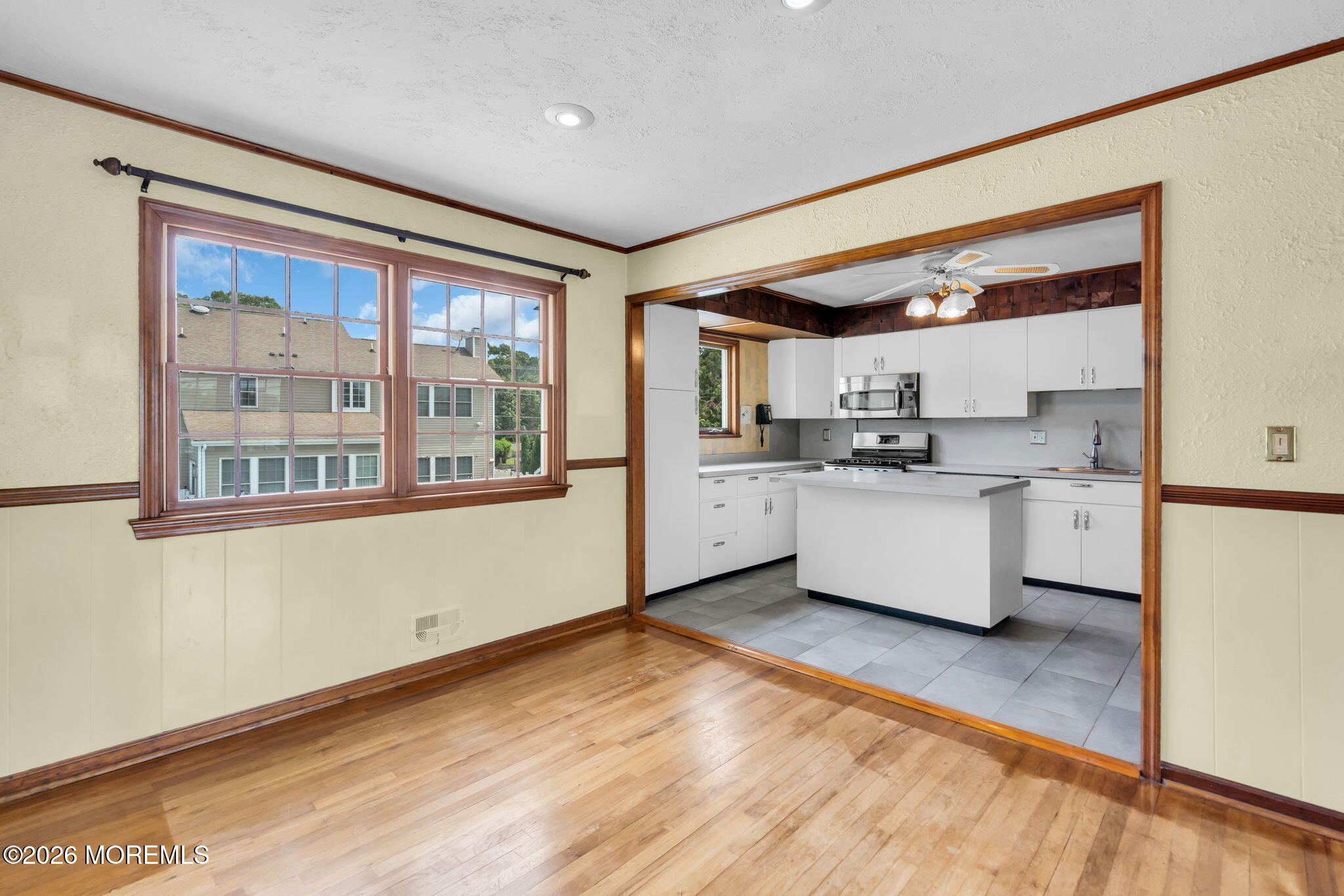 2025 Riviera Parkway Point Pleasant, NJ 08742 - Photo 13 of 31 19-web-or-mls-DSC09304