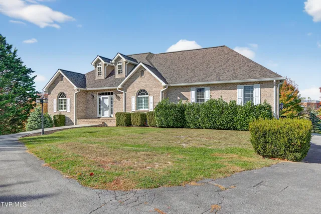 $649,000 | 625 Locust Street Northwest, Abingdon, VA 24210