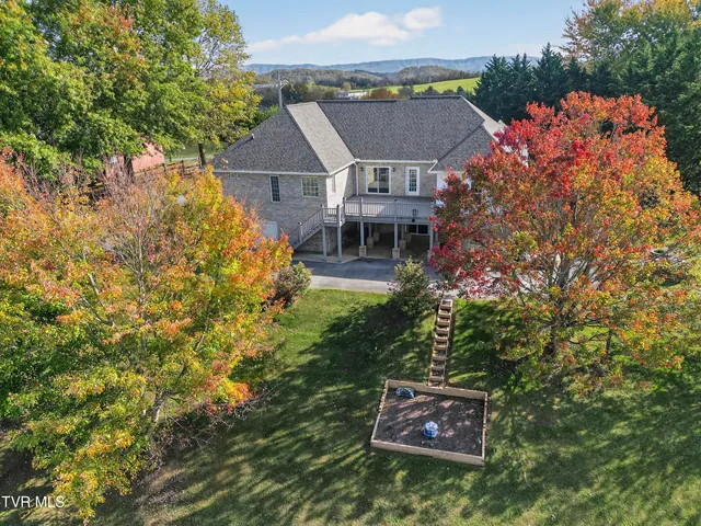 $649,000 | 625 Locust Street Northwest, Abingdon, VA 24210