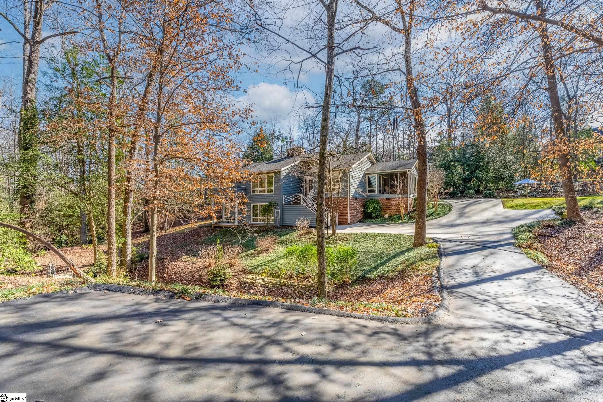 304 Hammett Road Greer, SC 29650 - Photo 4 of 36