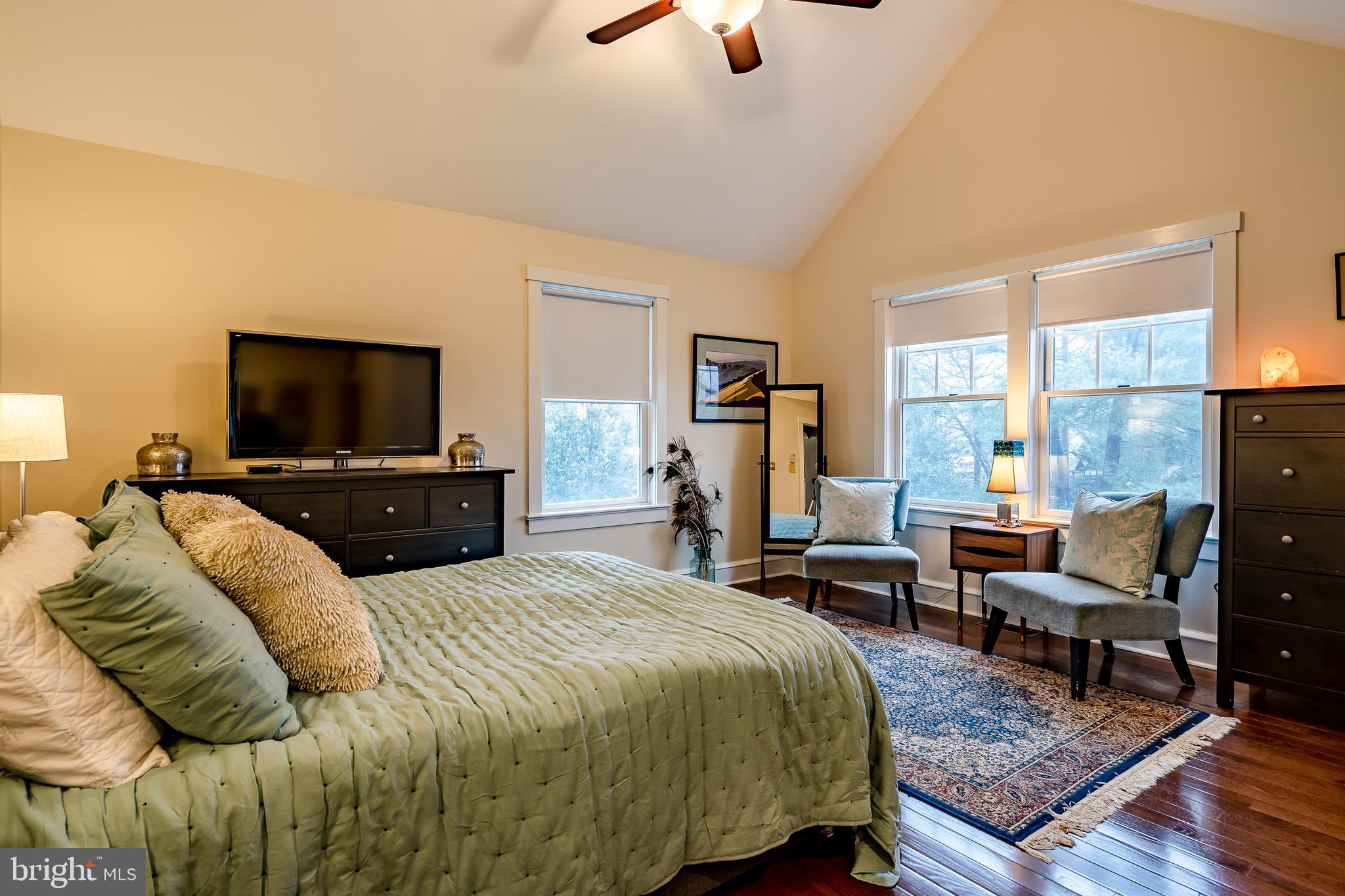 104 Arlington Road Paoli, PA 19301 - Photo 29 of 49 Master bedroom