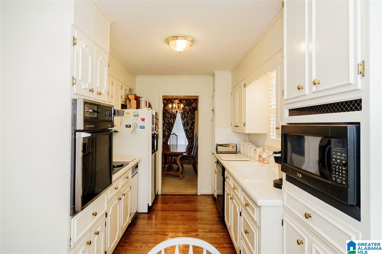 1329 Sumar Road Birmingham, AL 35213 - Photo 11 of 34