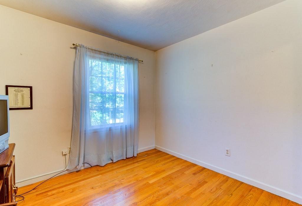 3718 Pinevale Road Roanoke, VA 24018 - Photo 19 of 38 wide_28-3718 Pinevale Rd-10-2_8331398