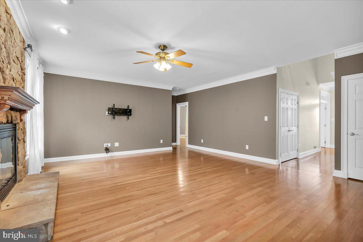 355 Auburn Road Pilesgrove, NJ 08098 - Photo 17 of 38