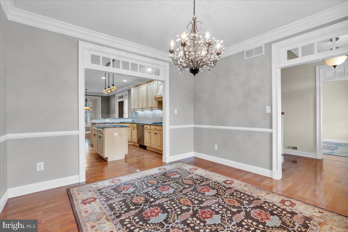 355 Auburn Road Pilesgrove, NJ 08098 - Photo 7 of 38