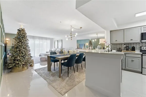 $2,100 | 13838 Fairway Island Drive, Unit 1436, Orlando, FL 32837