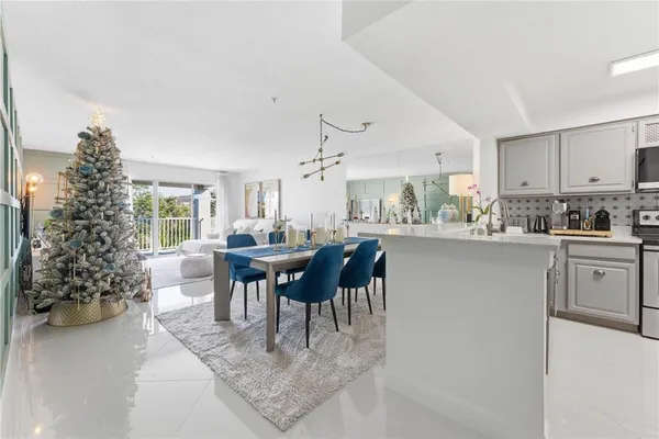 $2,100 | 13838 Fairway Island Drive, Unit 1436, Orlando, FL 32837