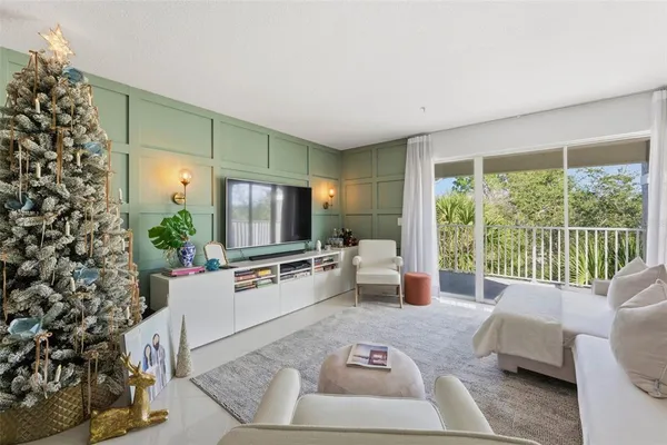 $2,100 | 13838 Fairway Island Drive, Unit 1436, Orlando, FL 32837