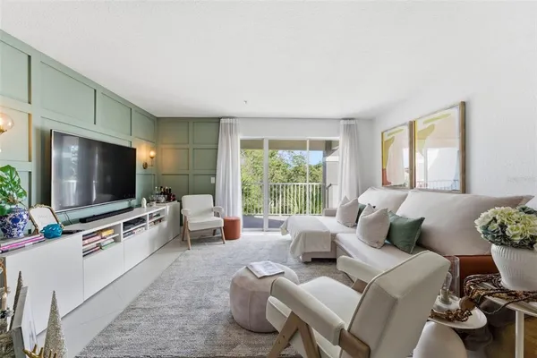 $2,100 | 13838 Fairway Island Drive, Unit 1436, Orlando, FL 32837