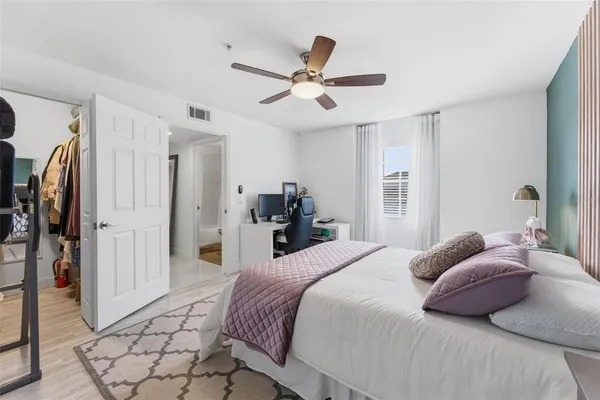 $2,100 | 13838 Fairway Island Drive, Unit 1436, Orlando, FL 32837