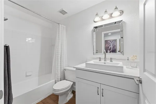 $2,100 | 13838 Fairway Island Drive, Unit 1436, Orlando, FL 32837