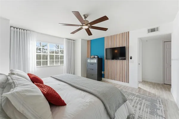 $2,100 | 13838 Fairway Island Drive, Unit 1436, Orlando, FL 32837