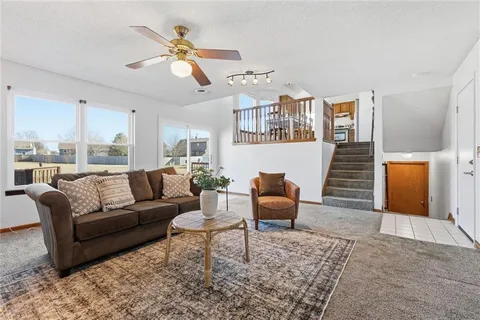 $345,000 | 430 West Skylark Circle, Gardner, KS 66030