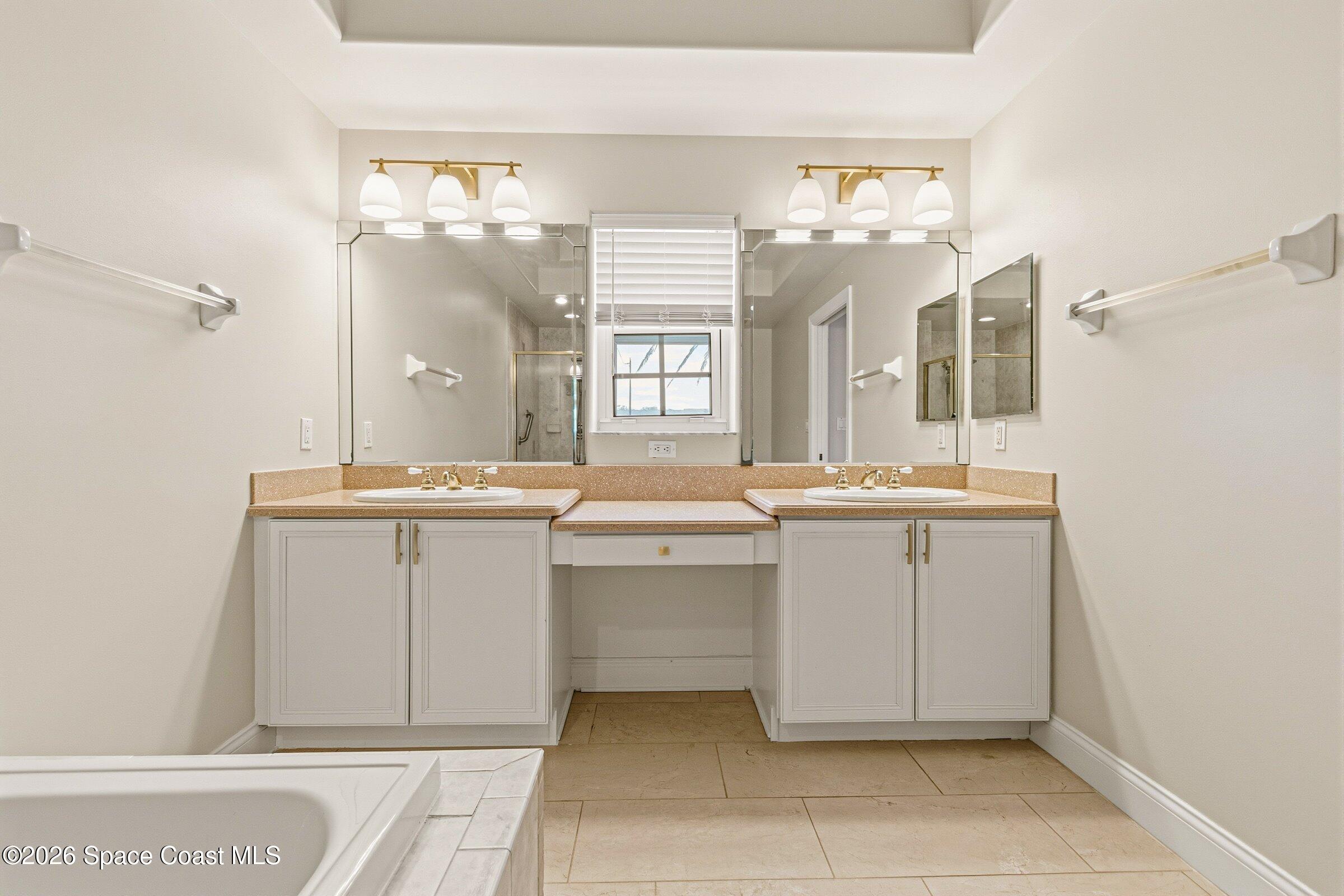 4975 Dixie Highway Northeast, Unit 301 Palm Bay, FL 32905 - Photo 33 of 61 4975-Dixie Unit 301 Primary Bath