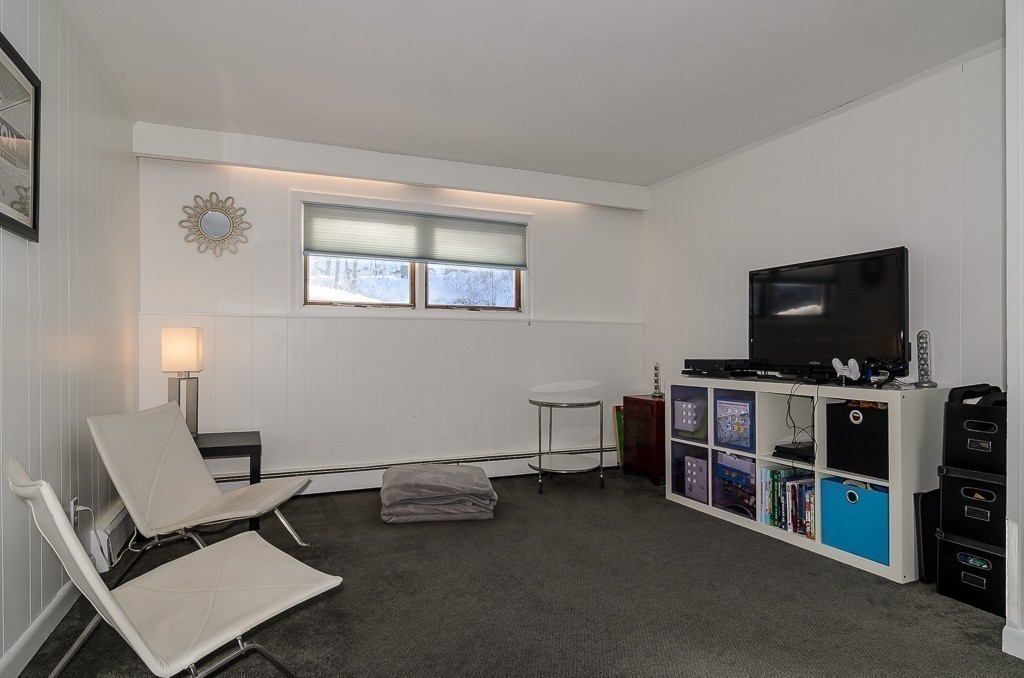30 Dunedin Road Wellesley, MA 02481 - Photo 14 of 21 Gallery Image 14