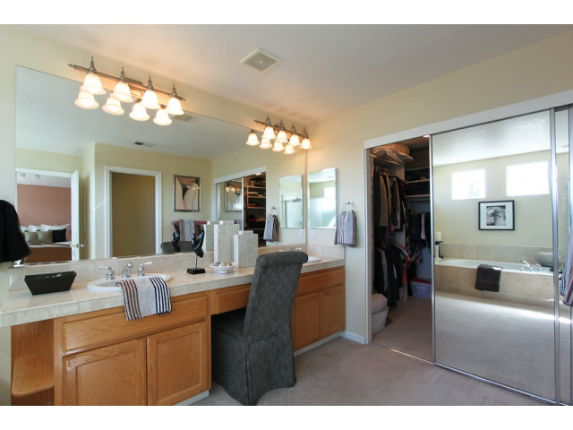 349 Riesling Court Fremont, CA 94539 - Photo 11 of 14 Gallery Image 11