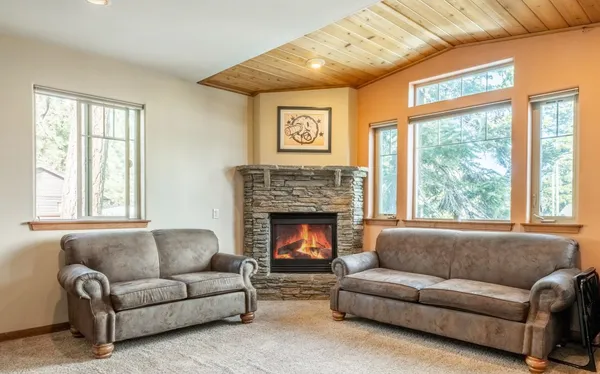 $769,000 | 45 Mountain Boulevard, Unit 1, Mammoth Lakes, CA 93546
