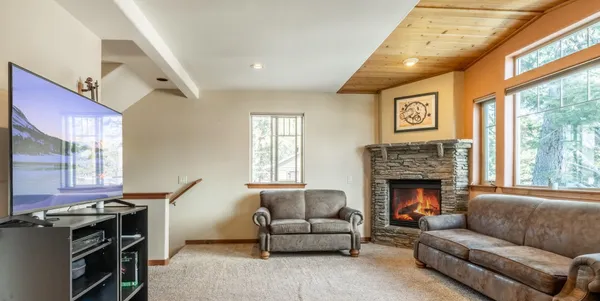 $769,000 | 45 Mountain Boulevard, Unit 1, Mammoth Lakes, CA 93546