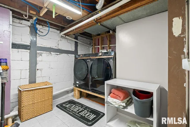 $2,000 | 2612 23rd Avenue, Rock Island, IL 61201