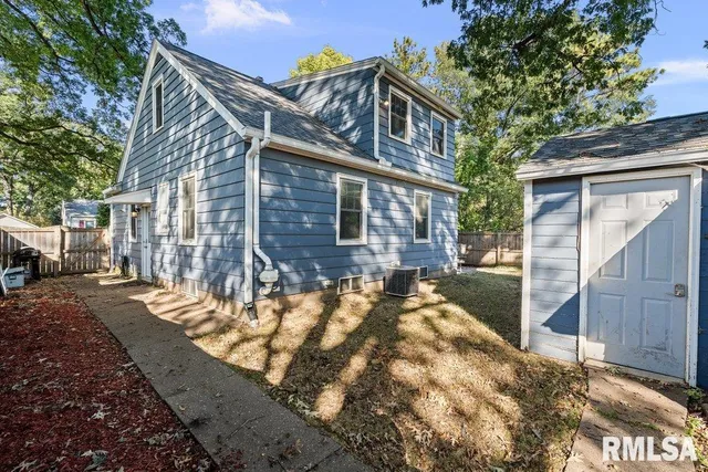 $2,000 | 2612 23rd Avenue, Rock Island, IL 61201