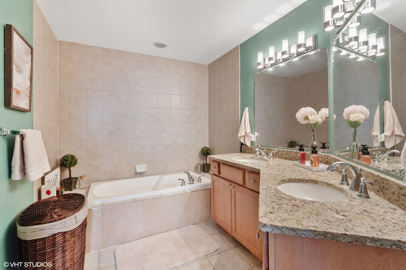 972 West Irving Park Road, Unit 3 Bensenville, IL 60106 - Photo 12 of 19