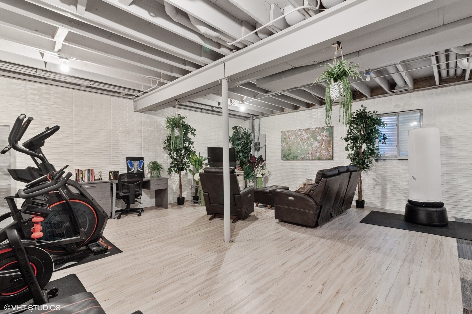 972 West Irving Park Road, Unit 3 Bensenville, IL 60106 - Photo 16 of 19 a view of a room with gym equipment