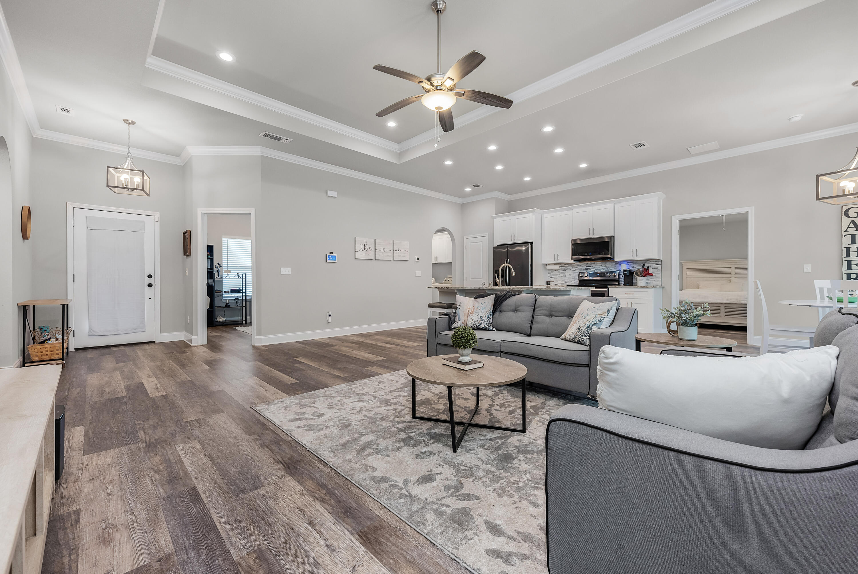 820 Hilltop Road Mary Esther, FL 32569 - Photo 20 of 47 a living room with furniture and kitchen view