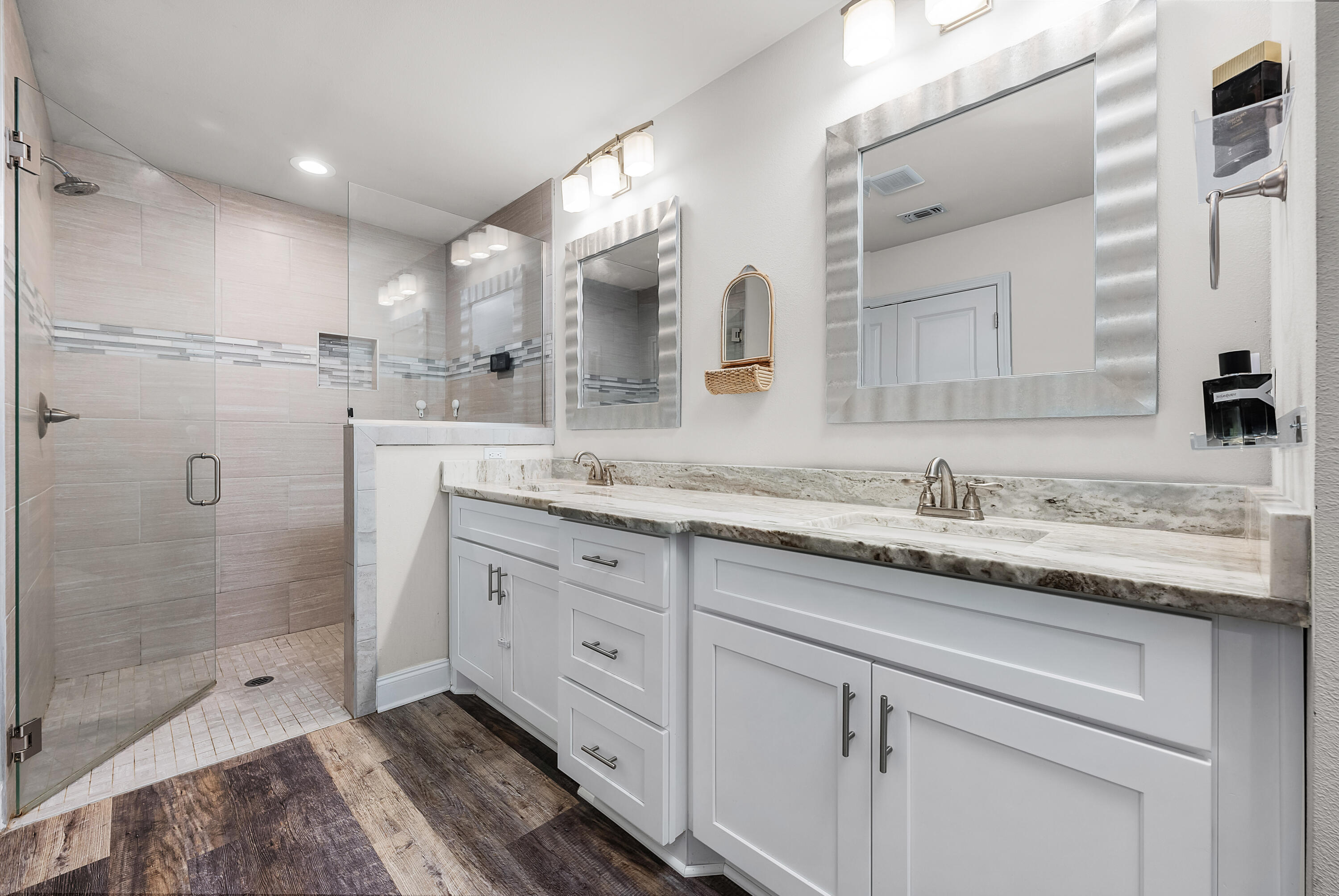 820 Hilltop Road Mary Esther, FL 32569 - Photo 35 of 47 a bathroom with a granite countertop sink mirror and double