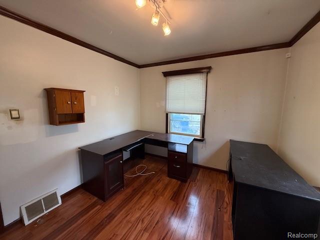 2251 Howe Road Burton, MI 48519 - Photo 14 of 28 Gallery Image 14