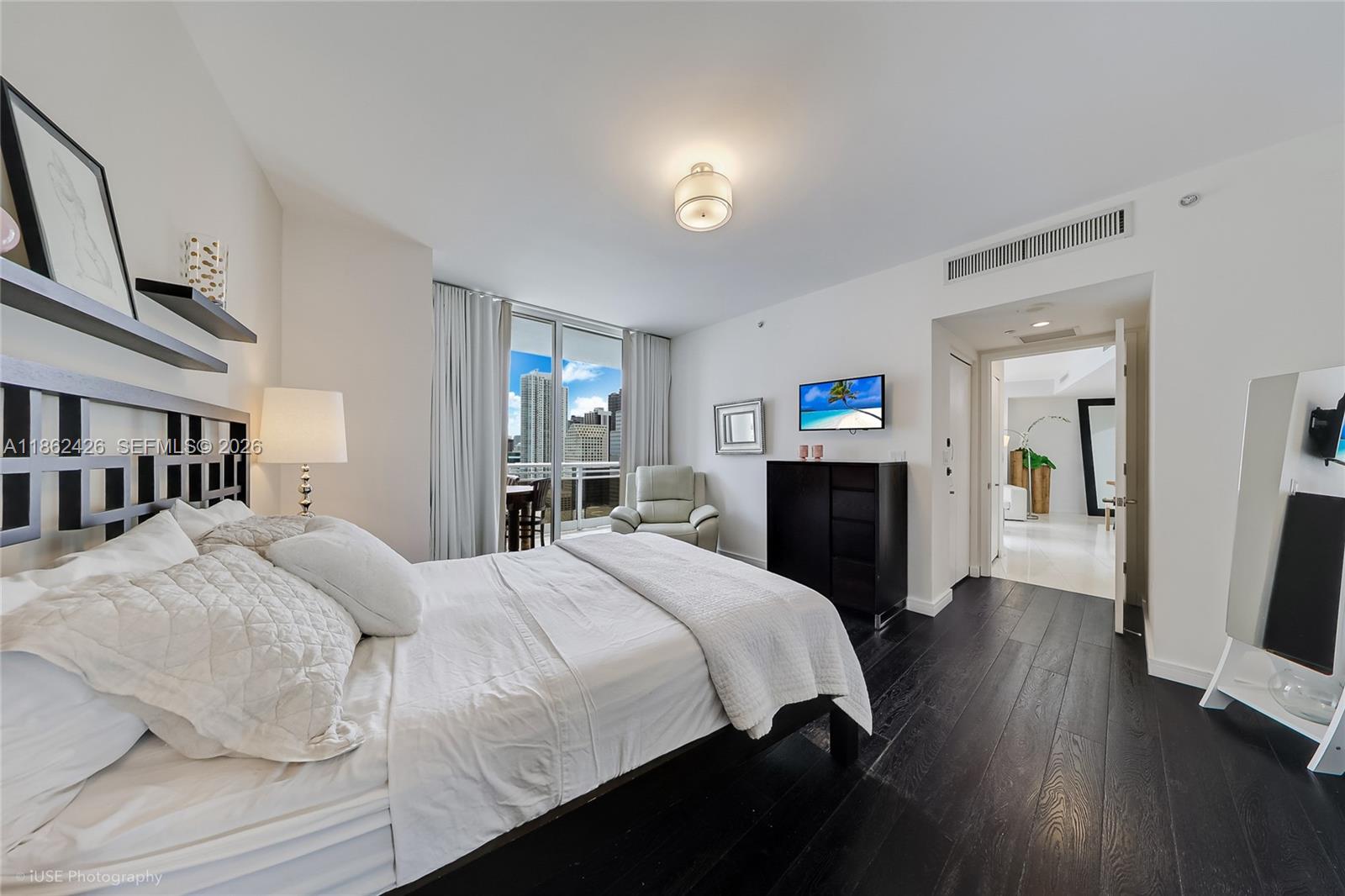 901 Brickell Key Boulevard, Unit 2701 Miami, FL 33131 - Photo 16 of 29