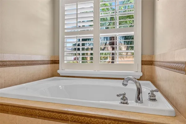 $525,000 | 3819 Salida Del Sol Drive, Sun City Center, FL 33573