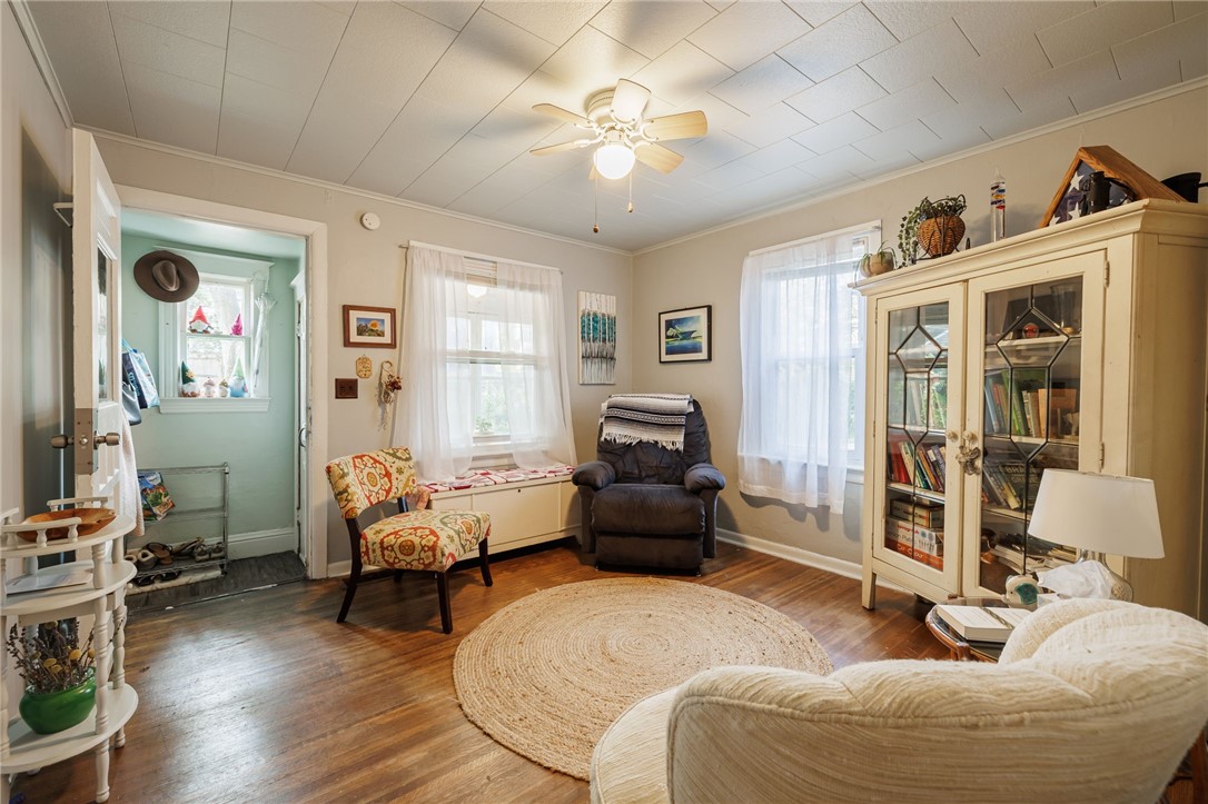 28 Raymond Street Rochester, NY 14620 - Photo 18 of 28 28.5 Raymond Living Room