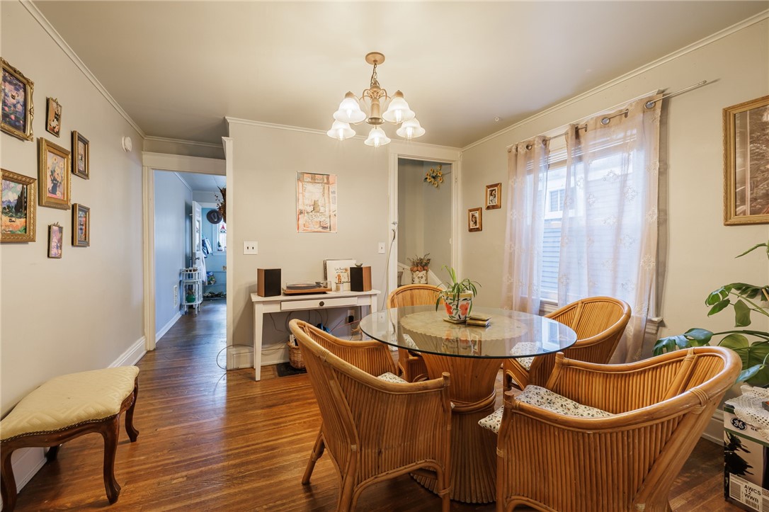 28 Raymond Street Rochester, NY 14620 - Photo 20 of 28 28.5 Raymond Dining Room