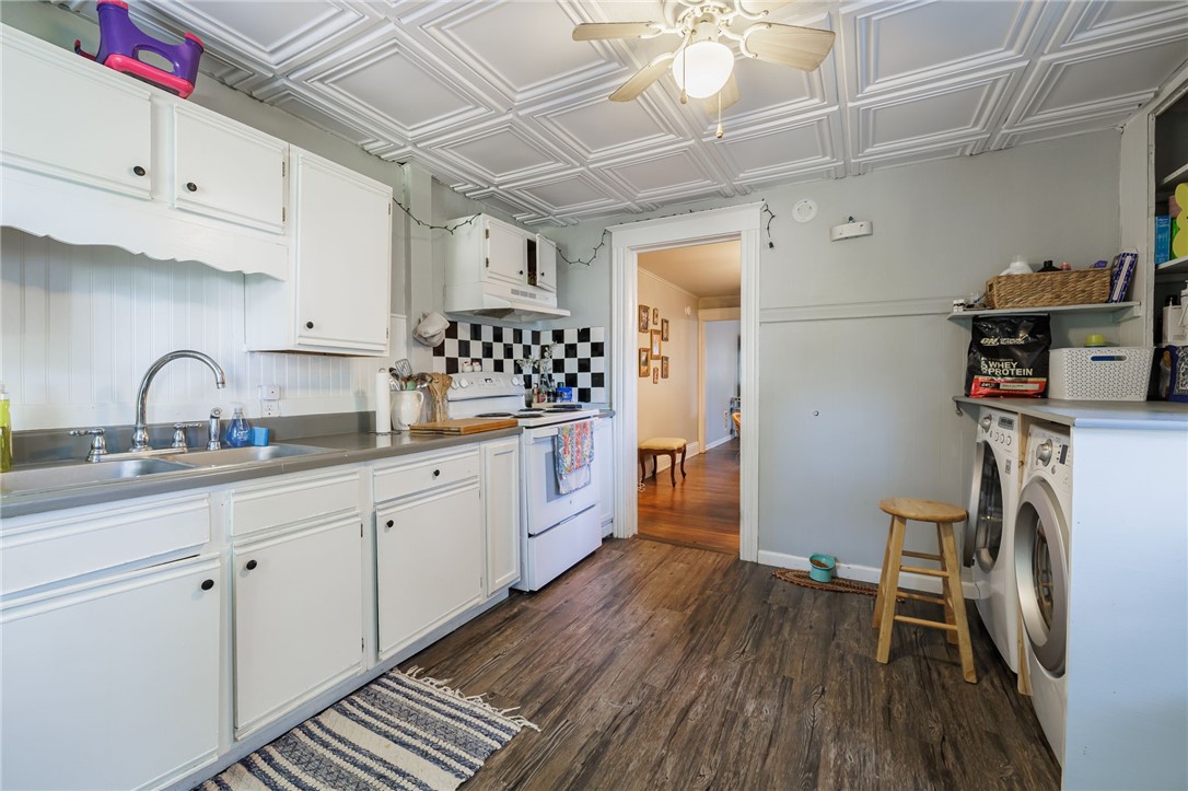 28 Raymond Street Rochester, NY 14620 - Photo 22 of 28 28.5 Raymond Kitchen with Washer/Dryer