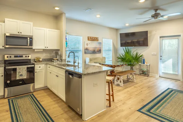 $299,900 | 270 The Prado, Unit A1, Apalachicola, FL 32320